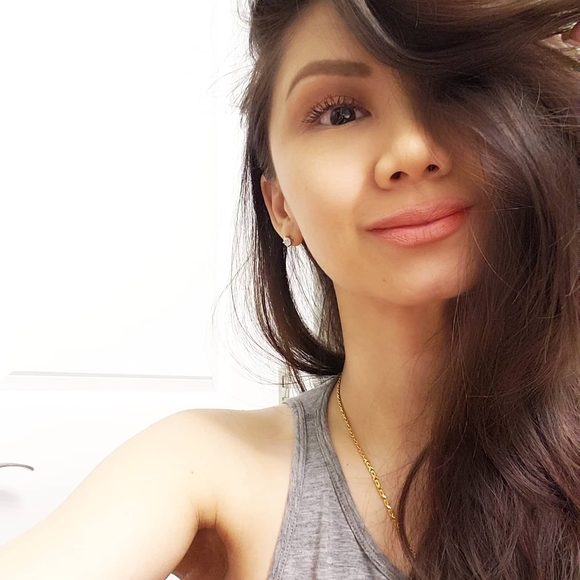 Meet your Posher, Kay - Picture 1 of 1